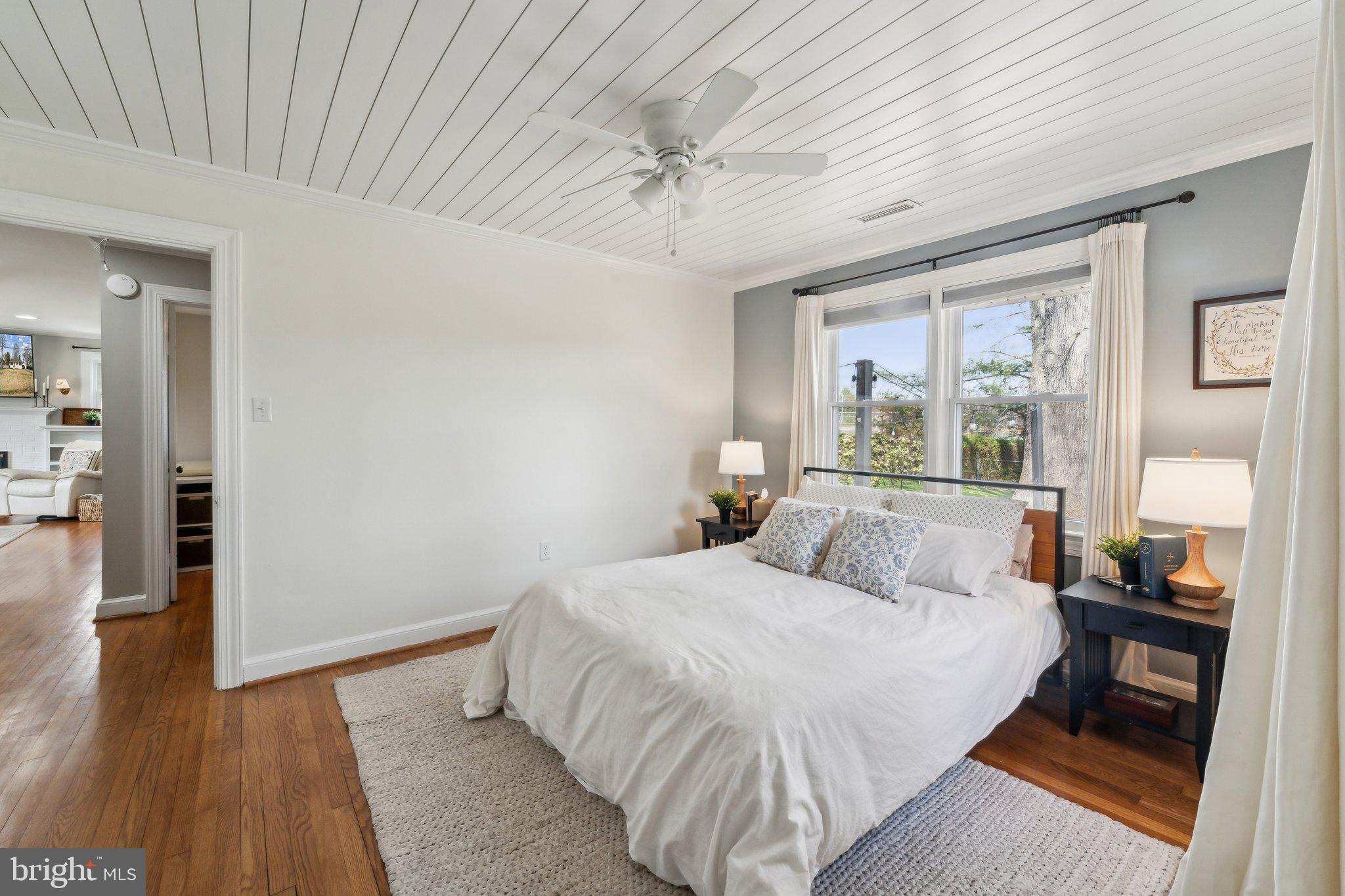 HUTCHISON - Residential