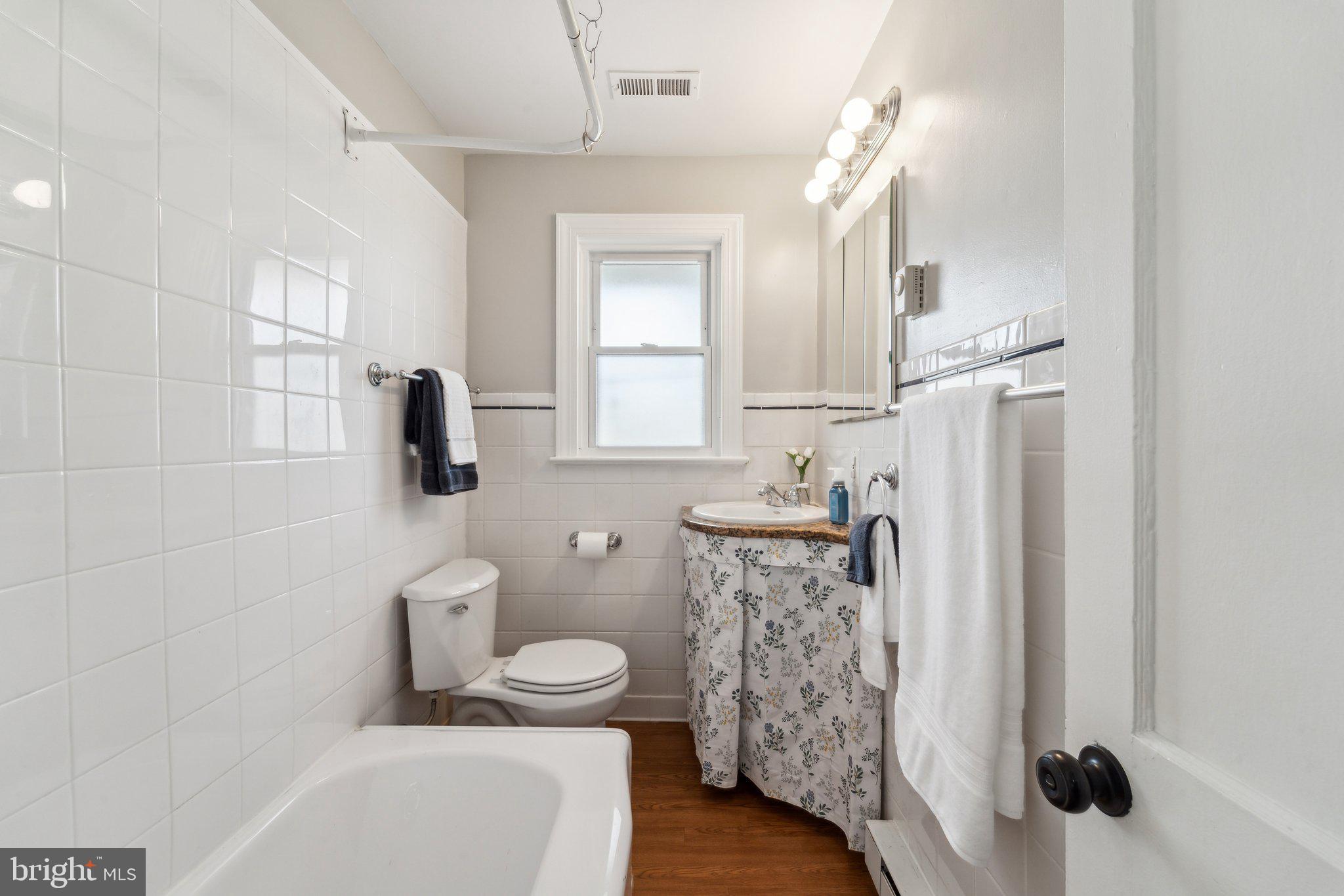 HUTCHISON - Residential