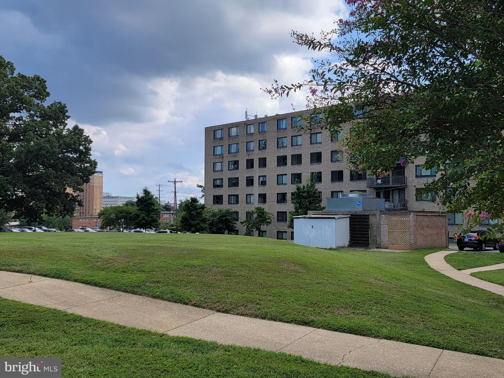 HYATTSVILLE TOWN CENTER - Residential
