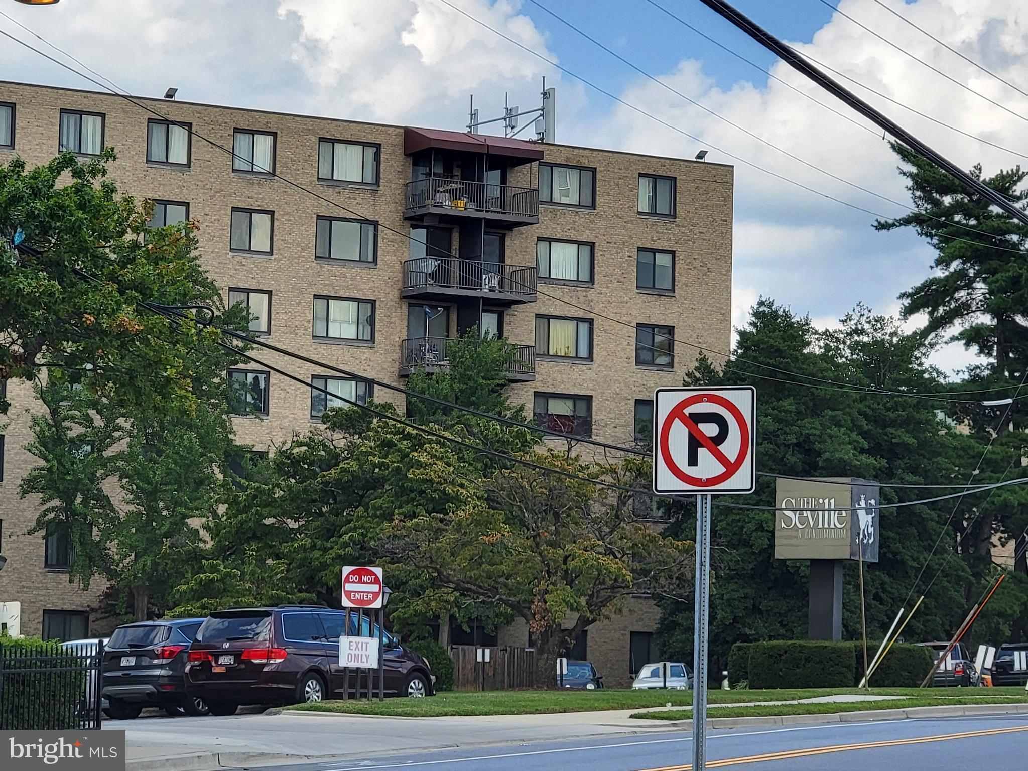 HYATTSVILLE TOWN CENTER - Residential