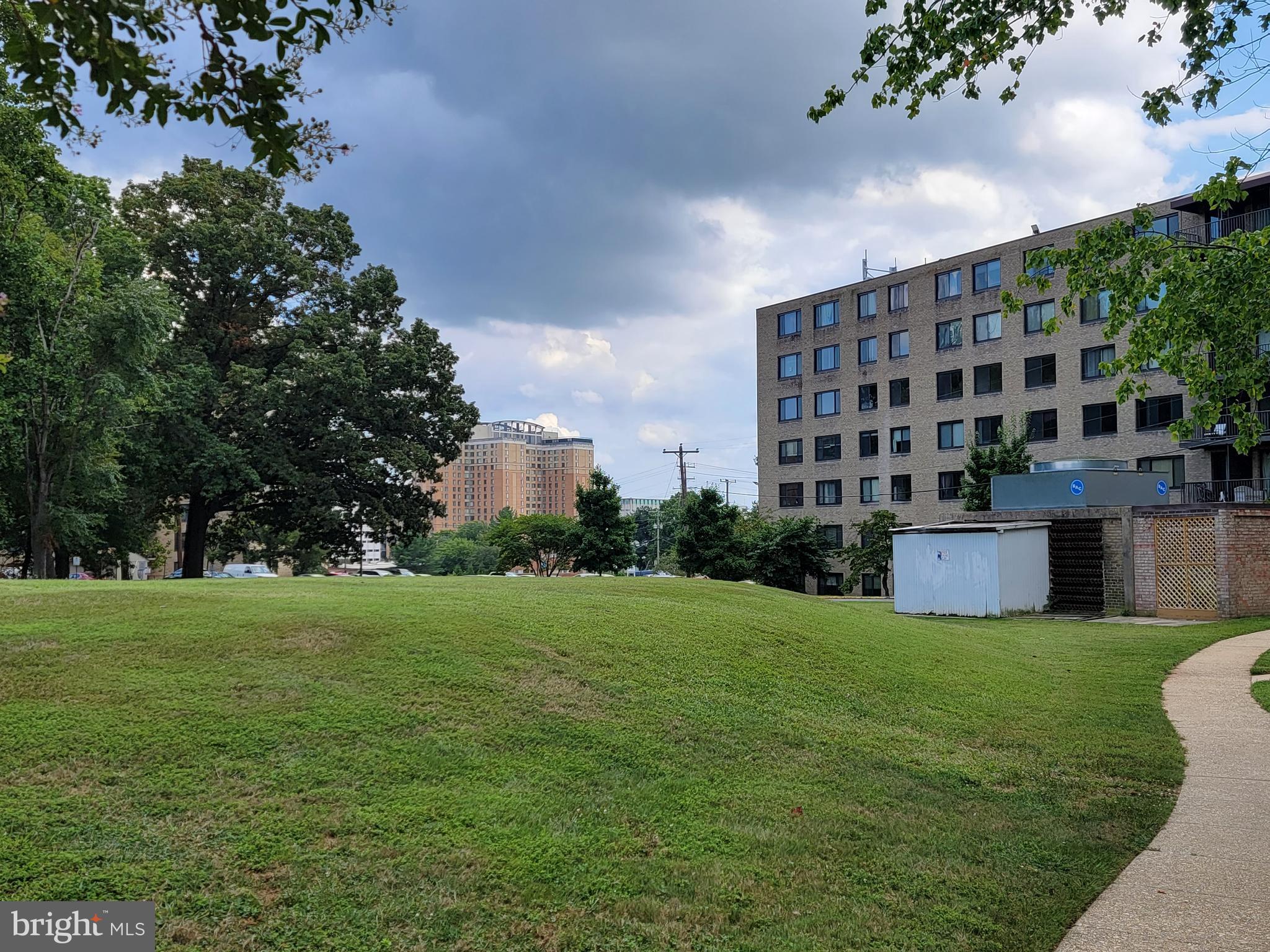 HYATTSVILLE TOWN CENTER - Residential
