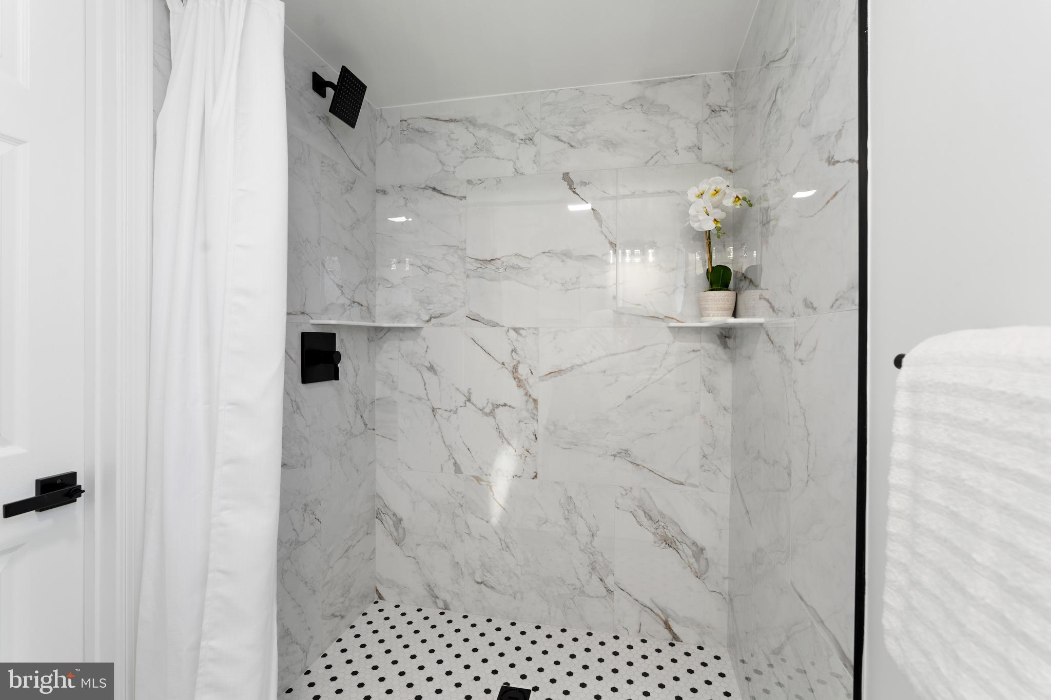 CRESTWOOD ACRES - Residential