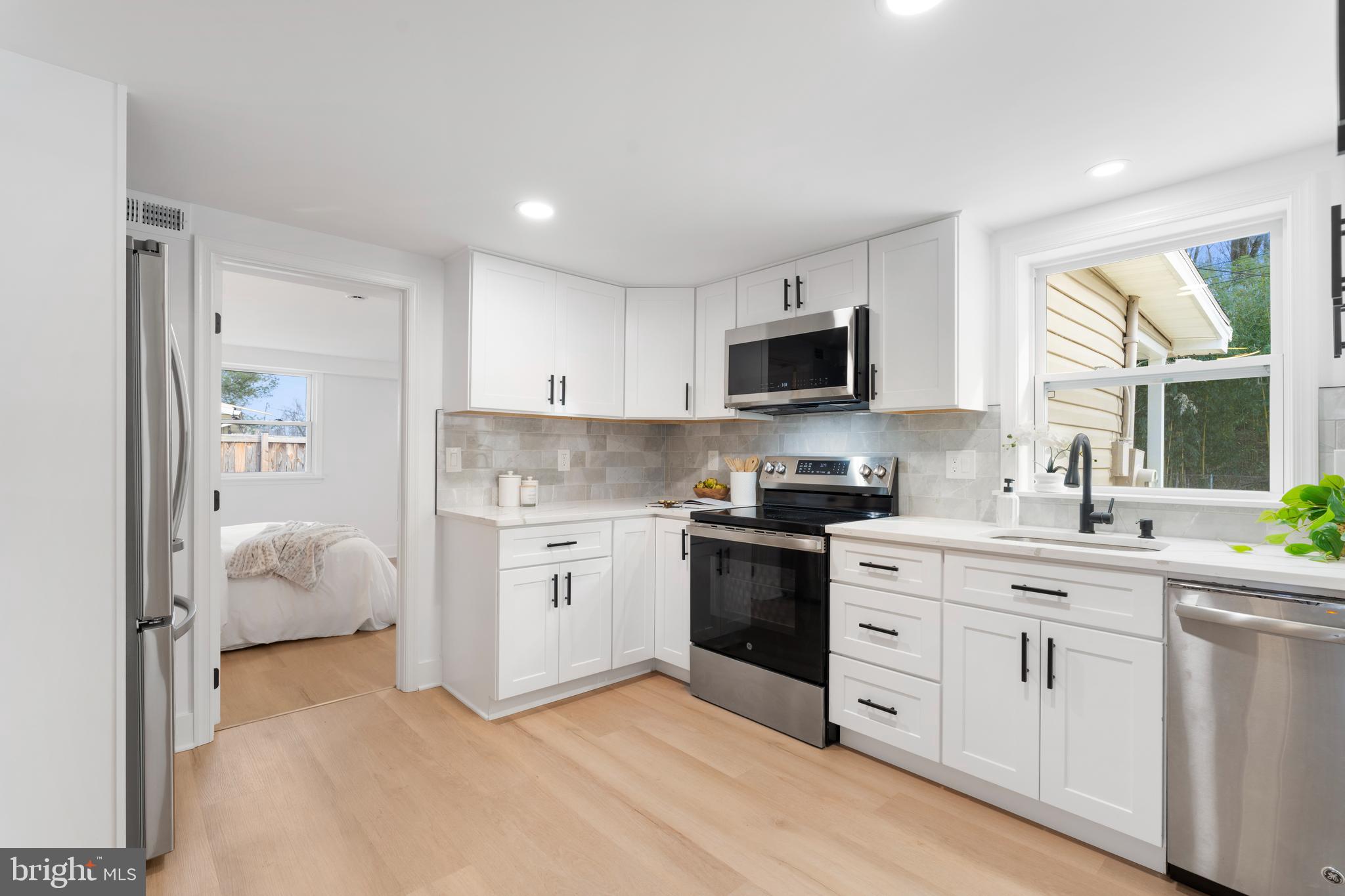 CRESTWOOD ACRES - Residential