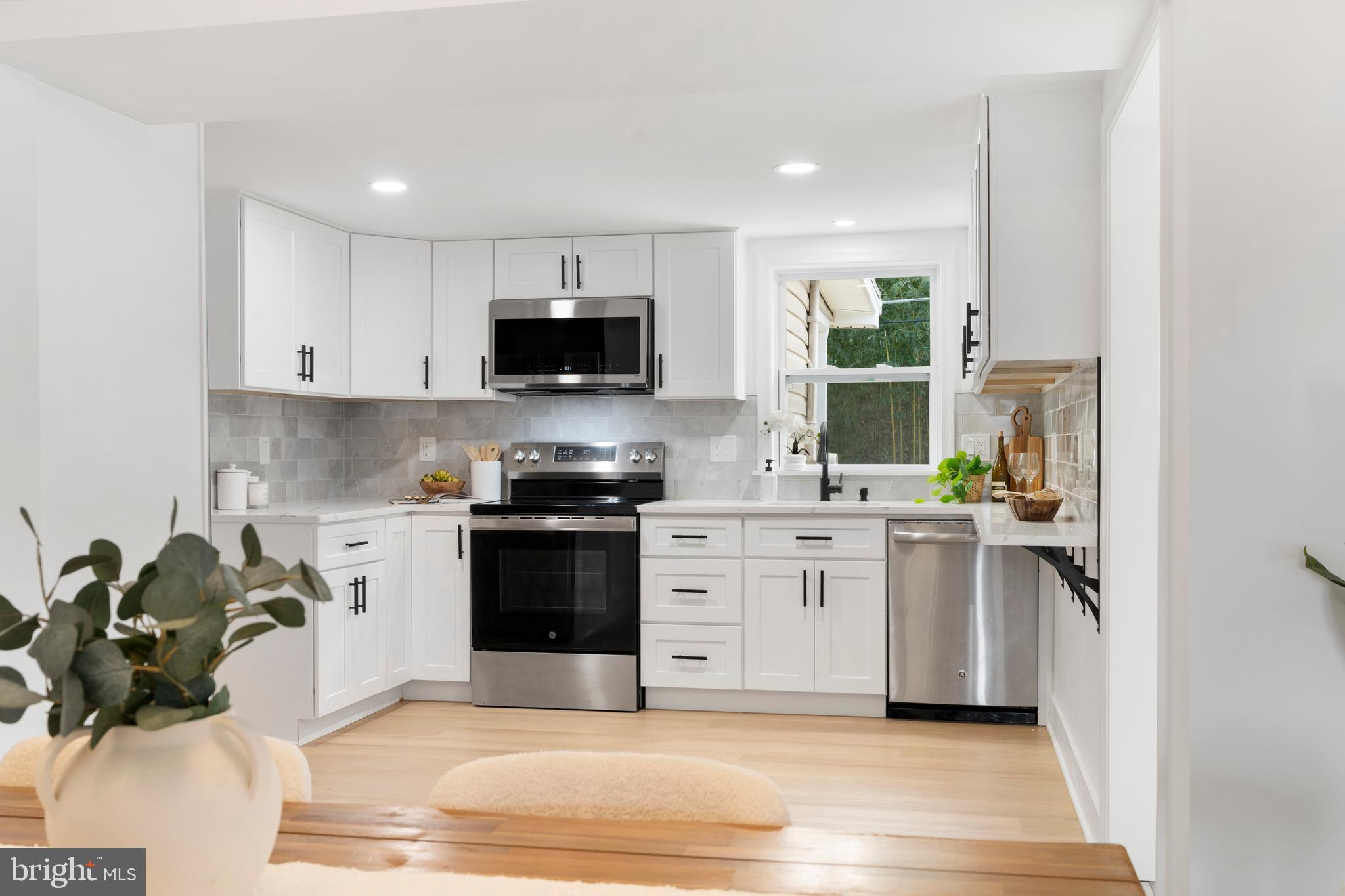 CRESTWOOD ACRES - Residential