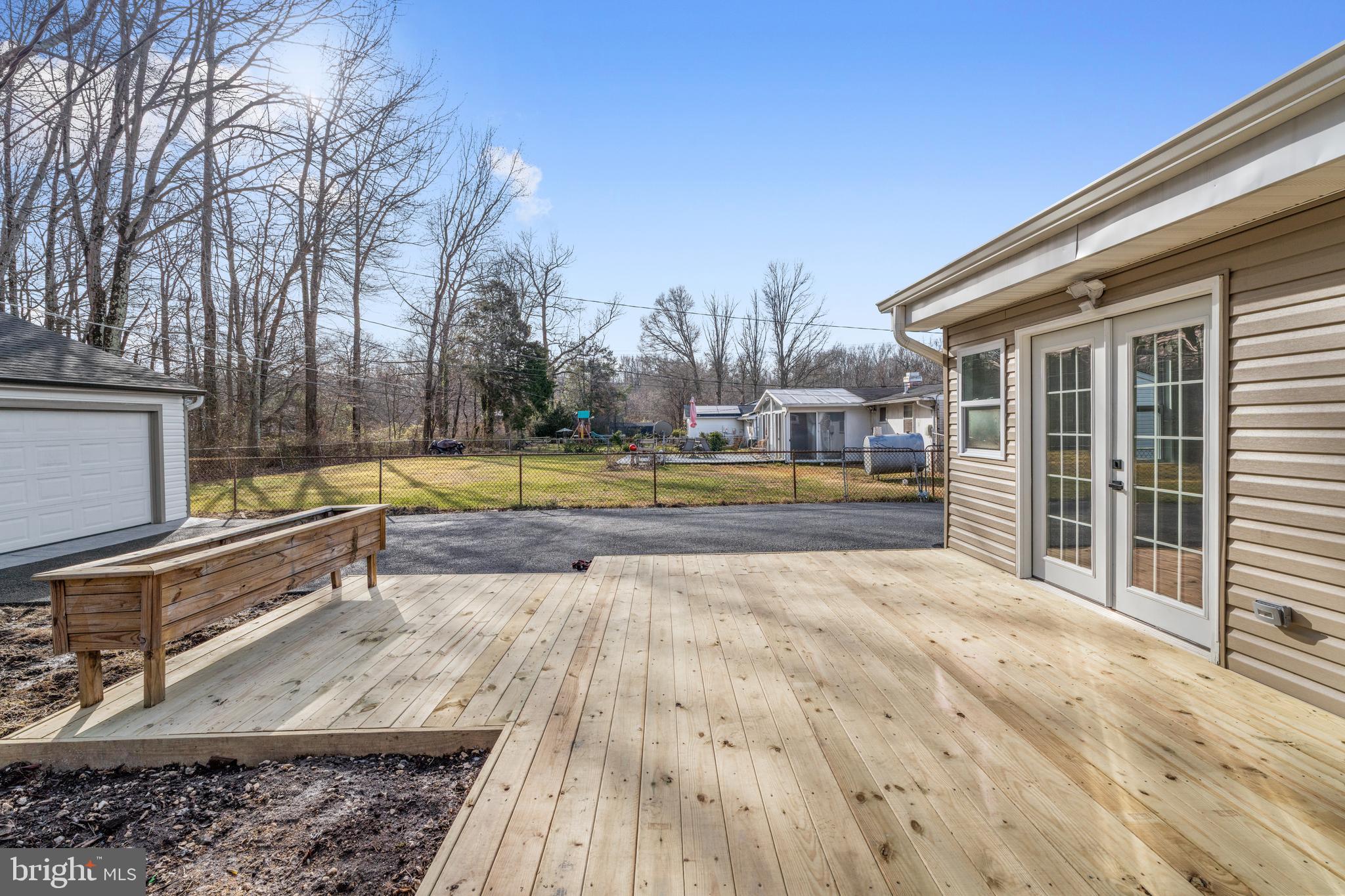 CRESTWOOD ACRES - Residential