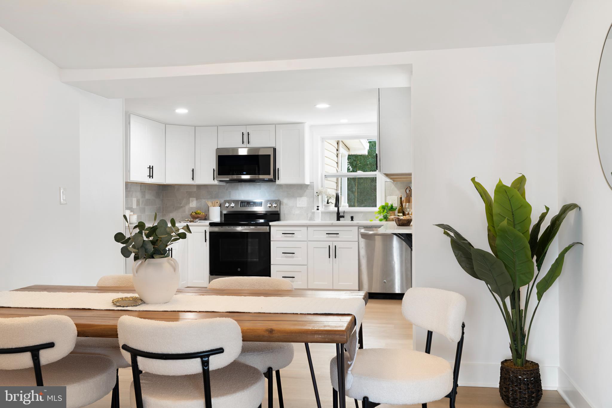 CRESTWOOD ACRES - Residential