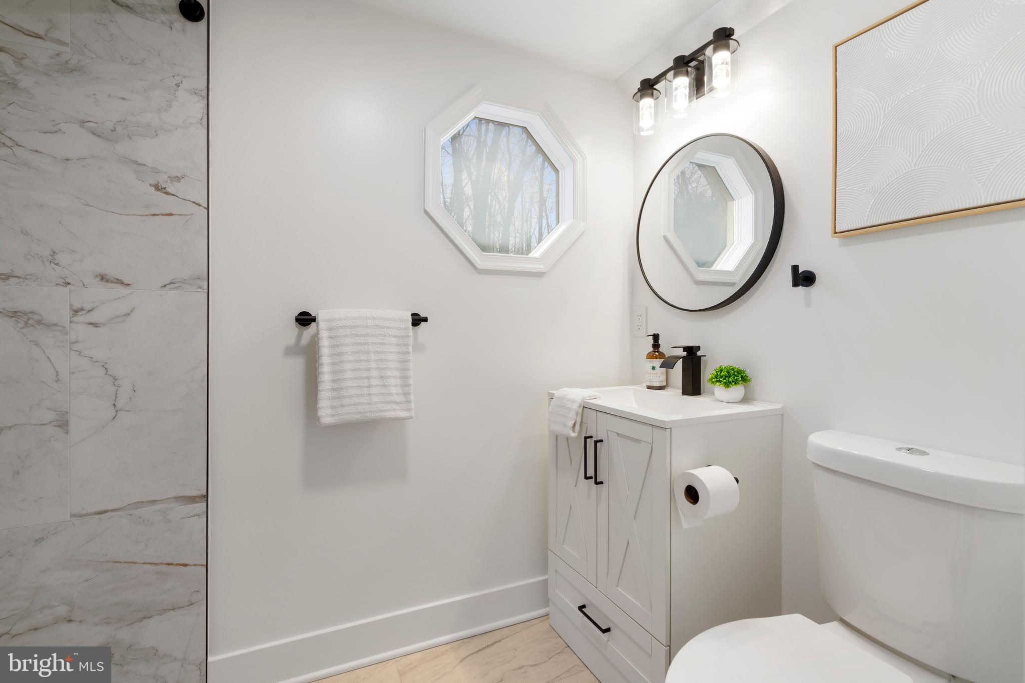 CRESTWOOD ACRES - Residential