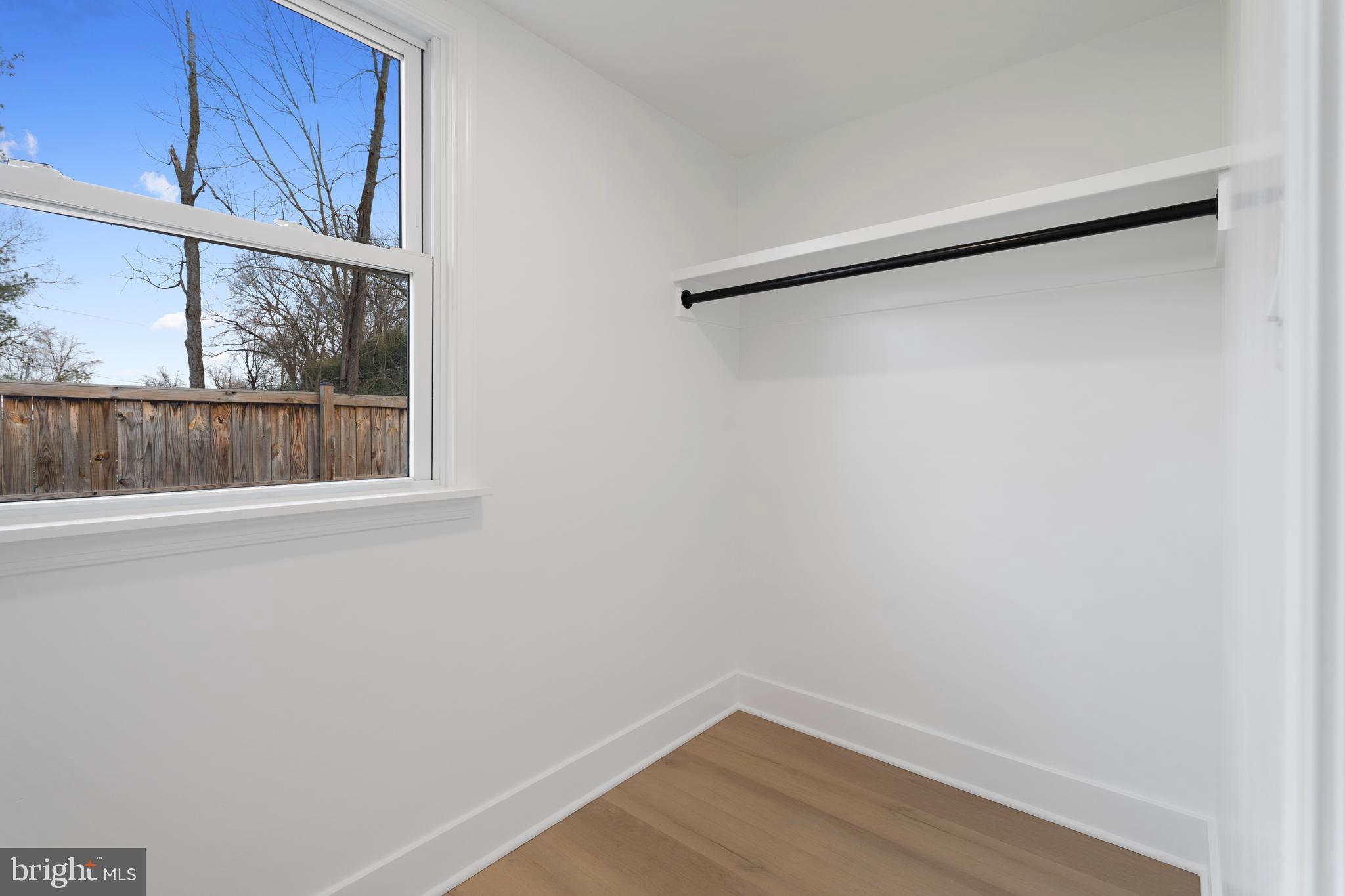 CRESTWOOD ACRES - Residential