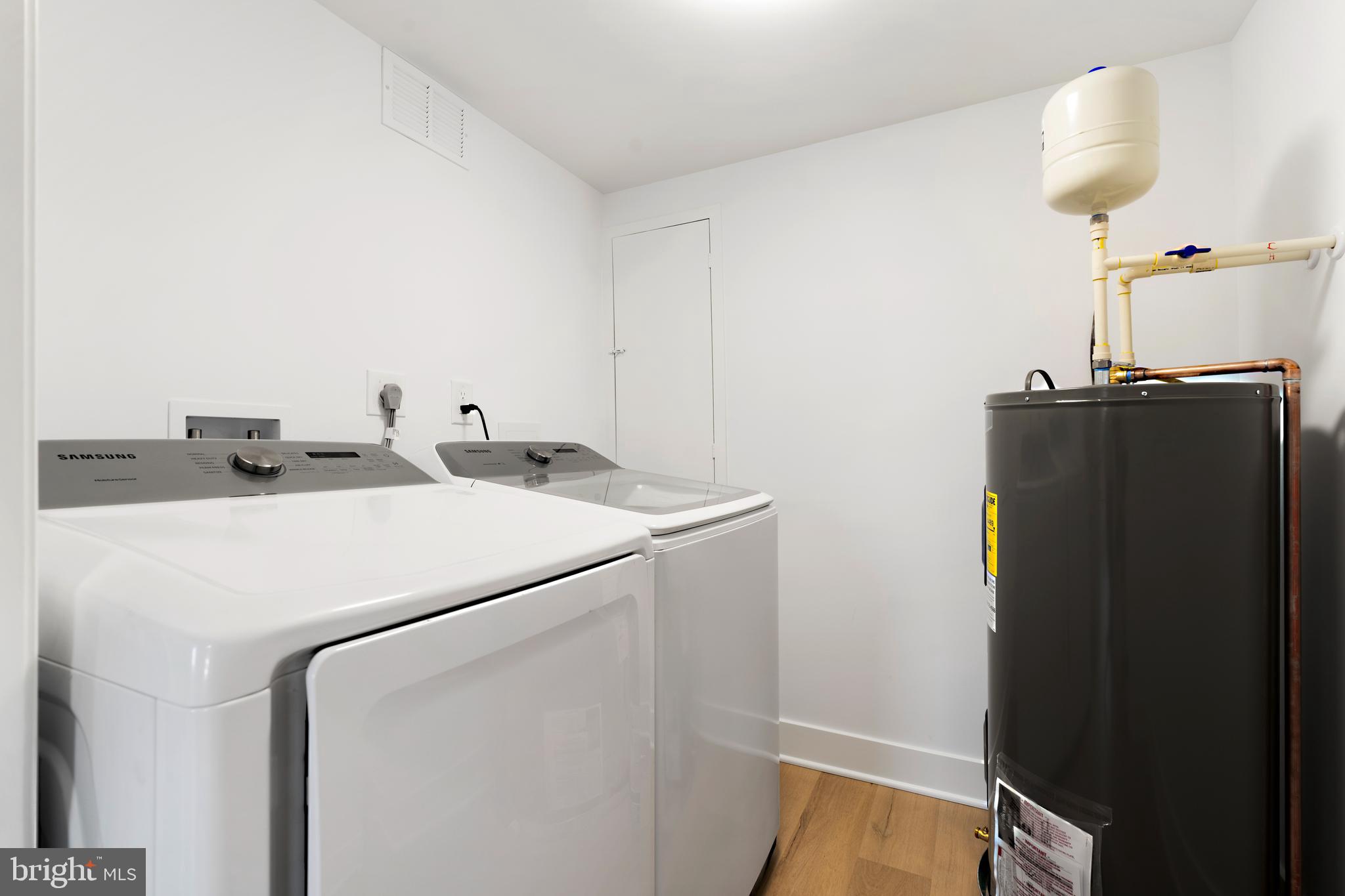 CRESTWOOD ACRES - Residential