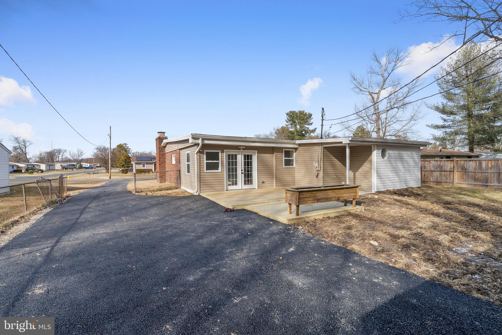 CRESTWOOD ACRES - Residential