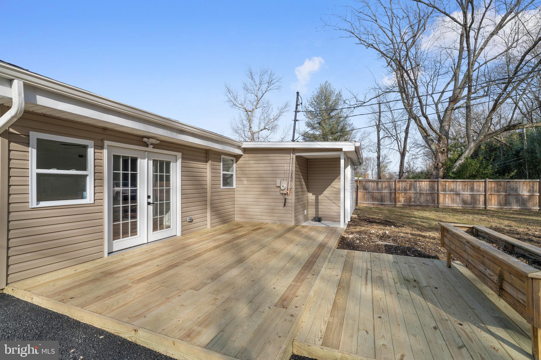 CRESTWOOD ACRES - Residential