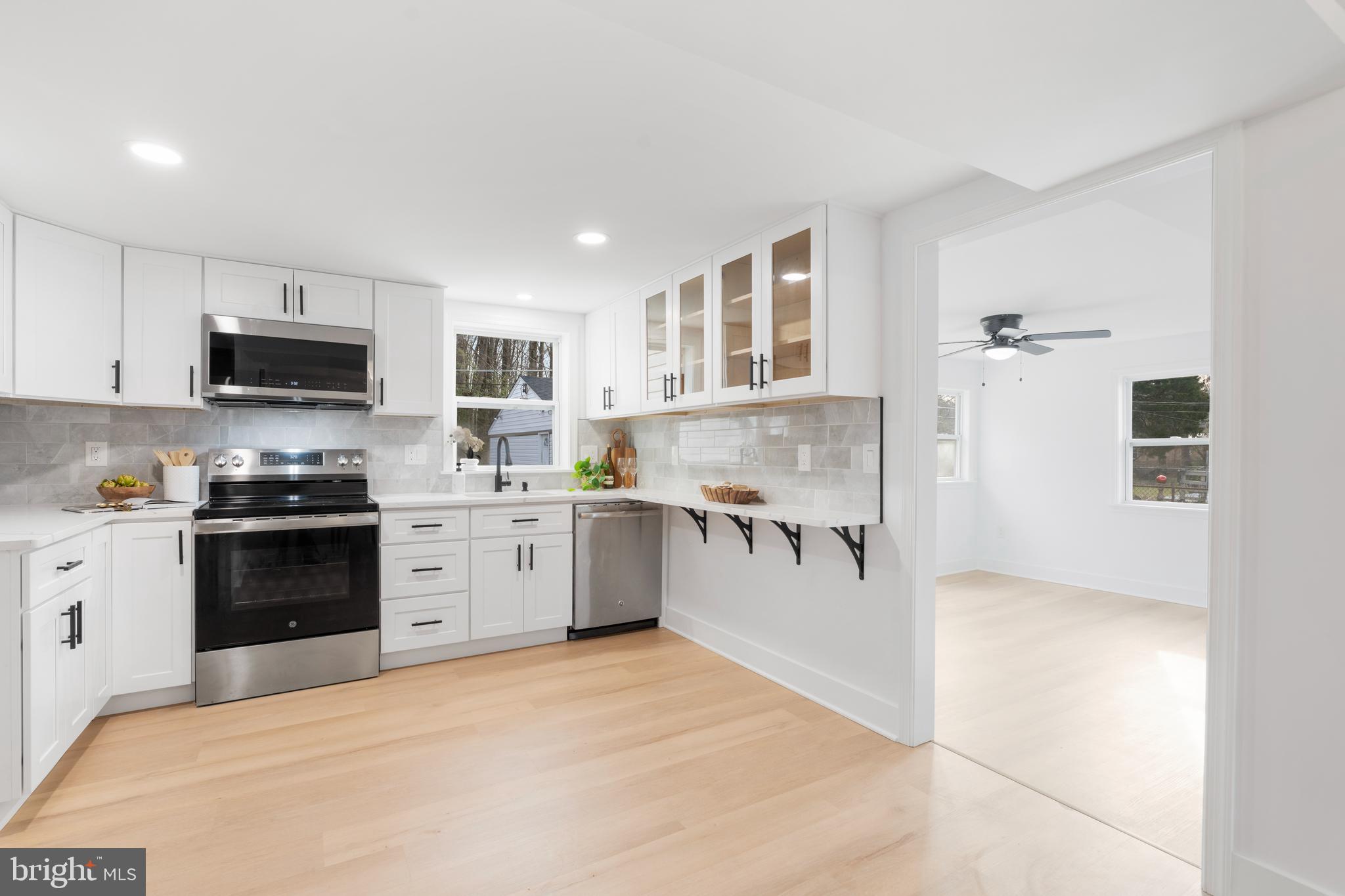 CRESTWOOD ACRES - Residential