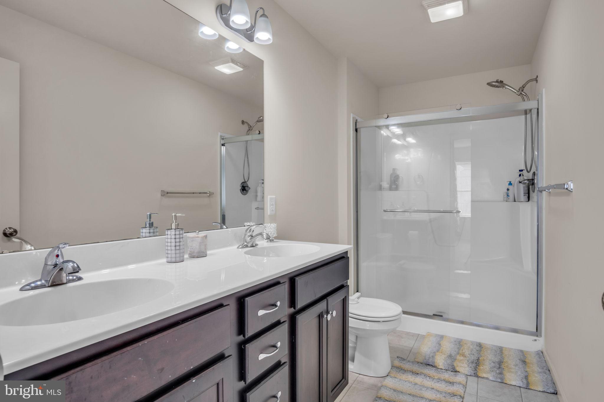 HANBURY COURT - Residential