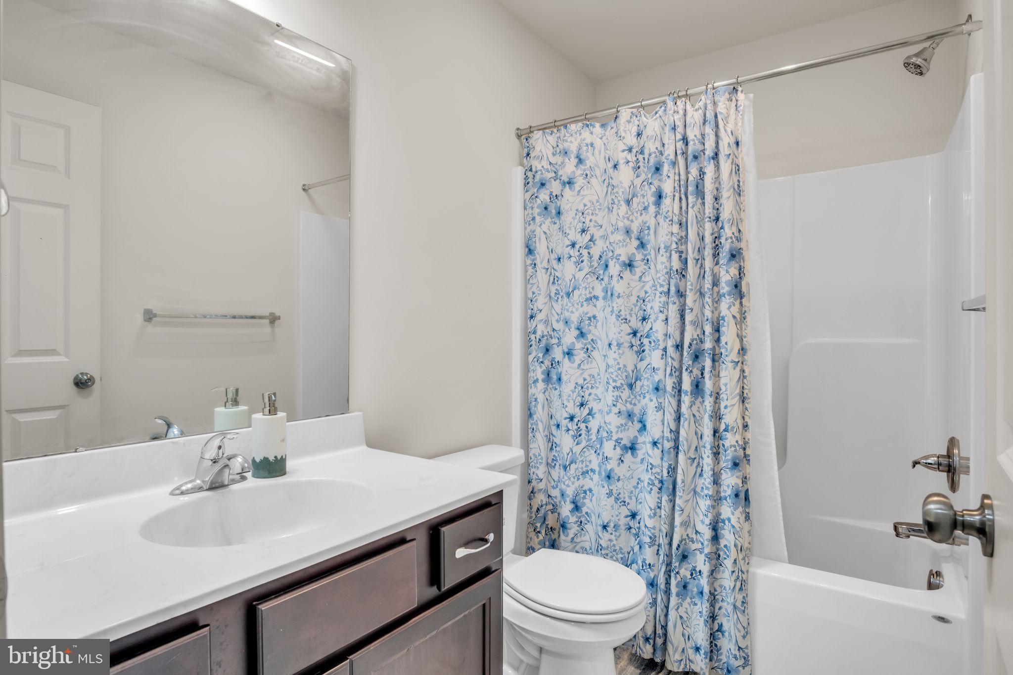 HANBURY COURT - Residential