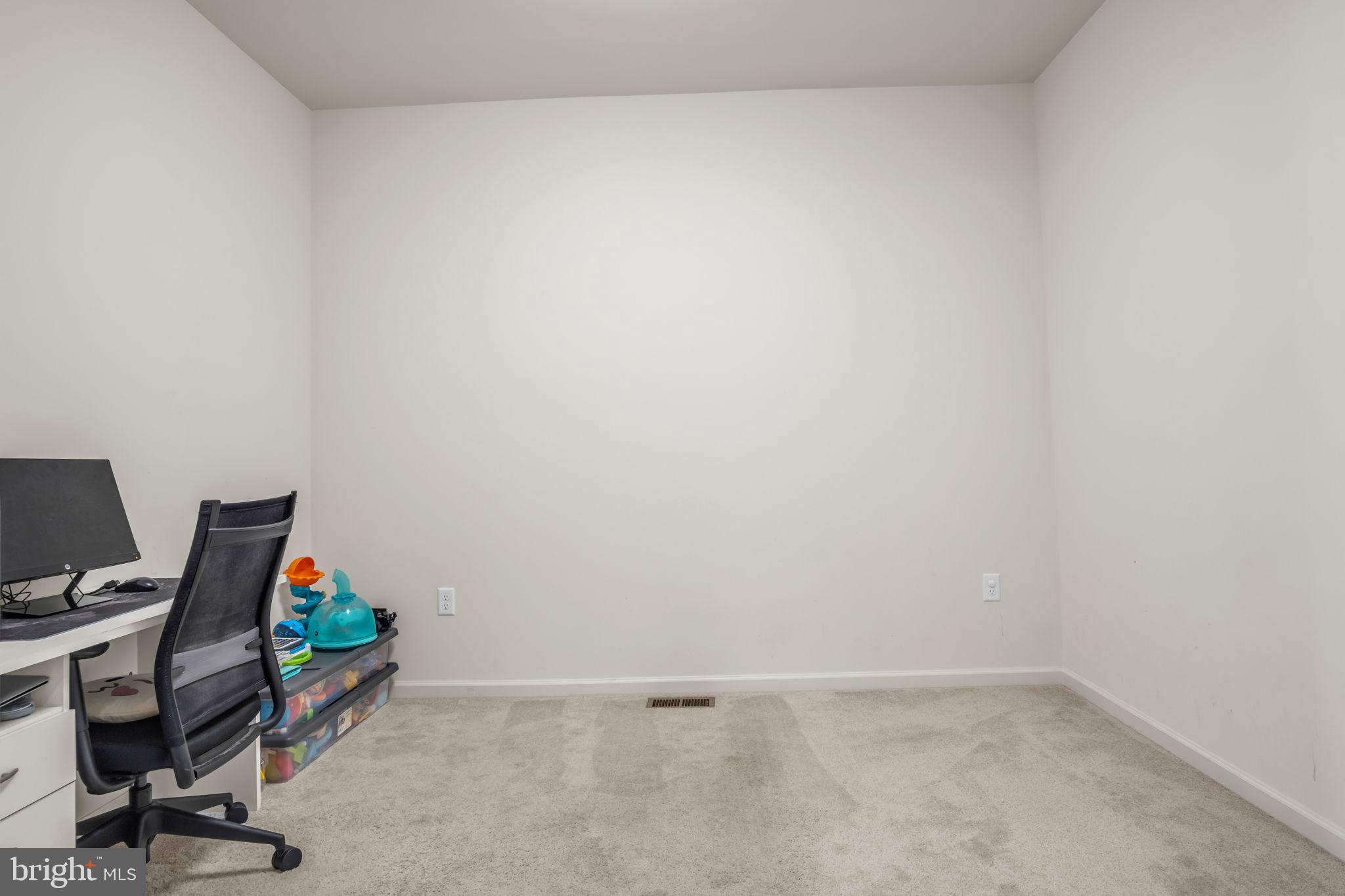 HANBURY COURT - Residential