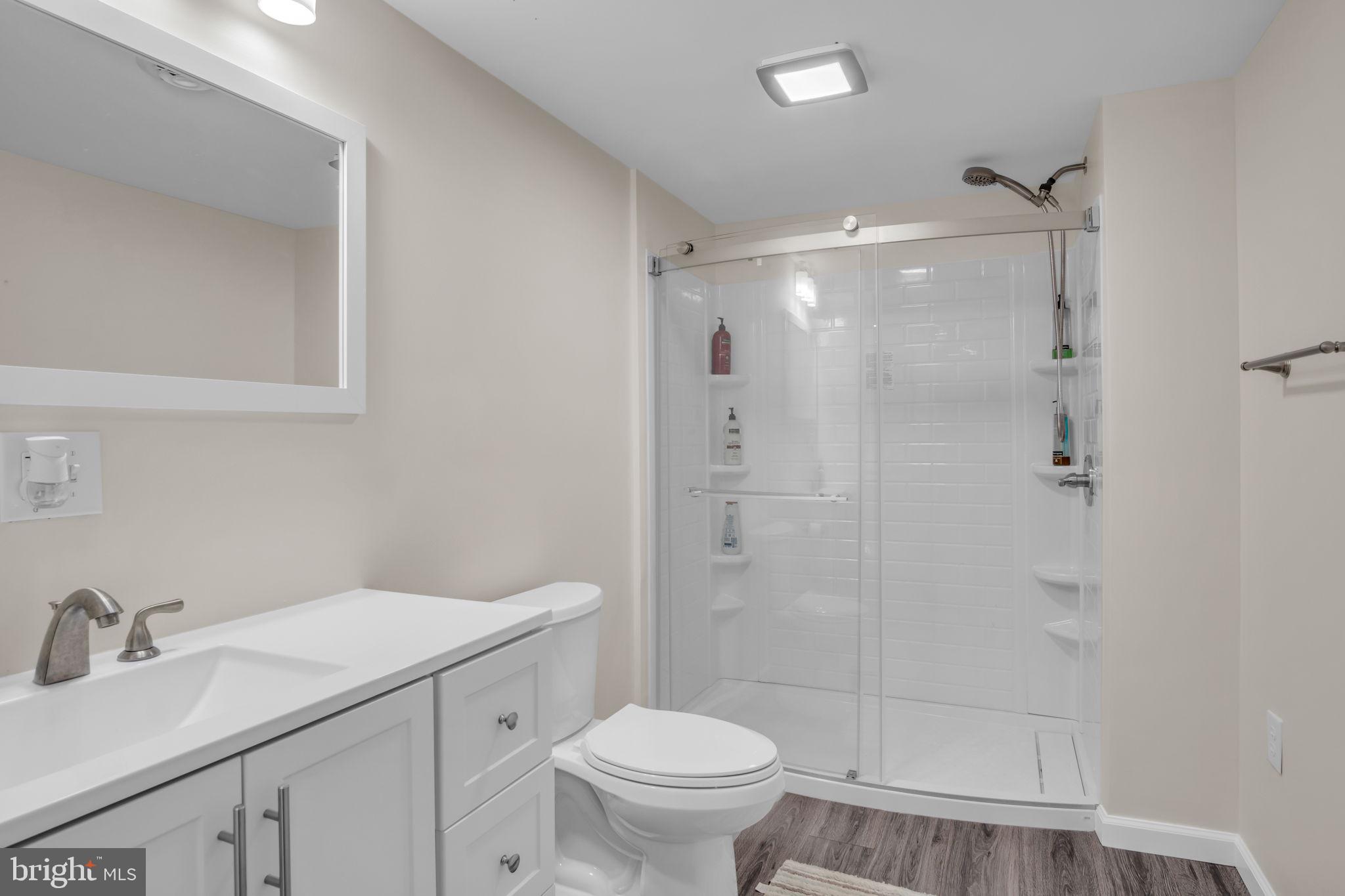 HANBURY COURT - Residential