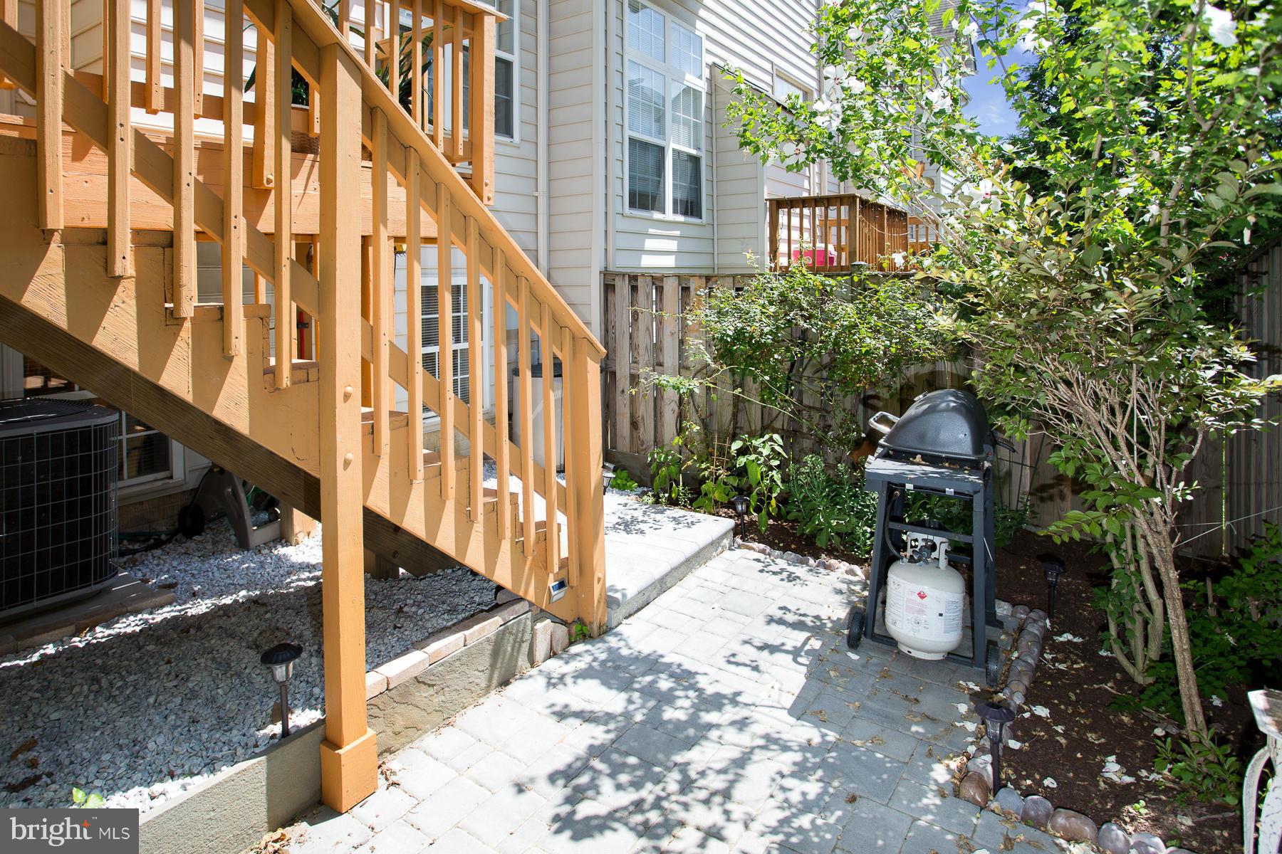 EDSALL RD T/H - Residential