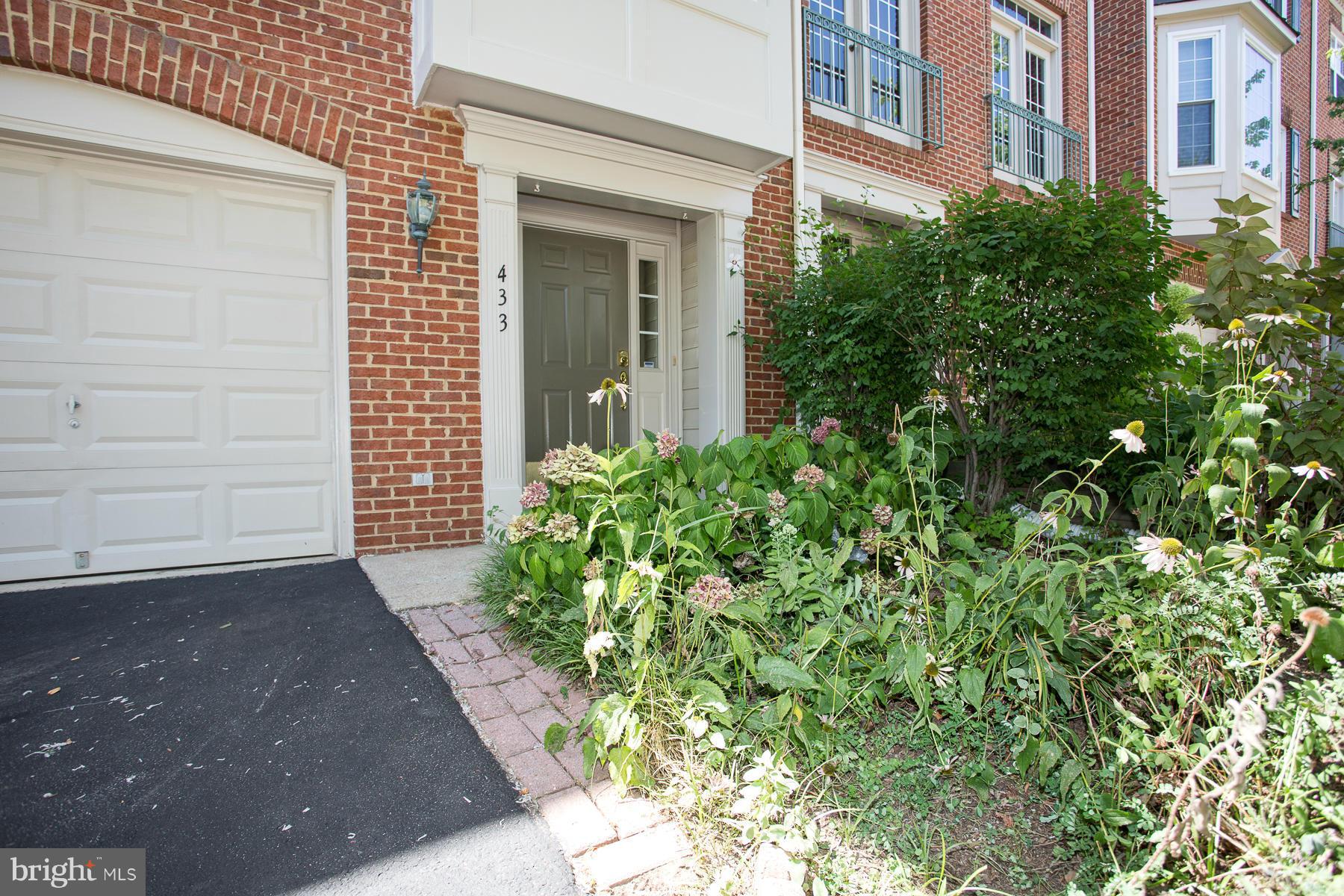 EDSALL RD T/H - Residential