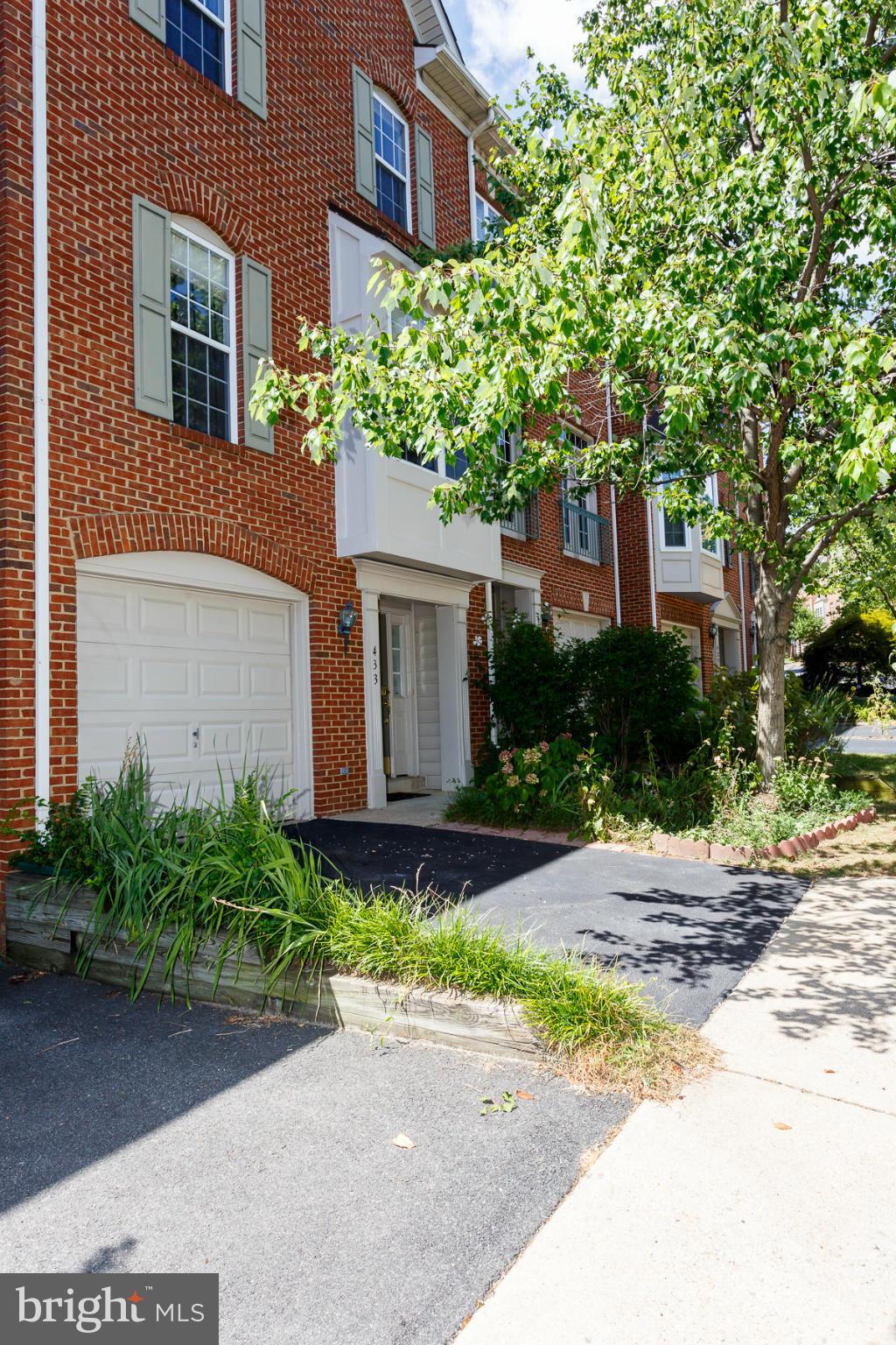 EDSALL RD T/H - Residential