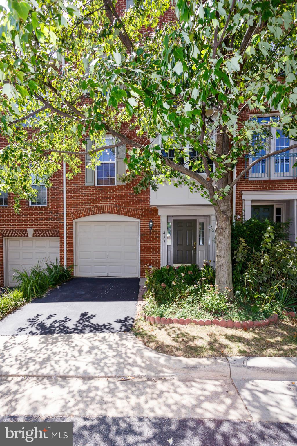 EDSALL RD T/H - Residential