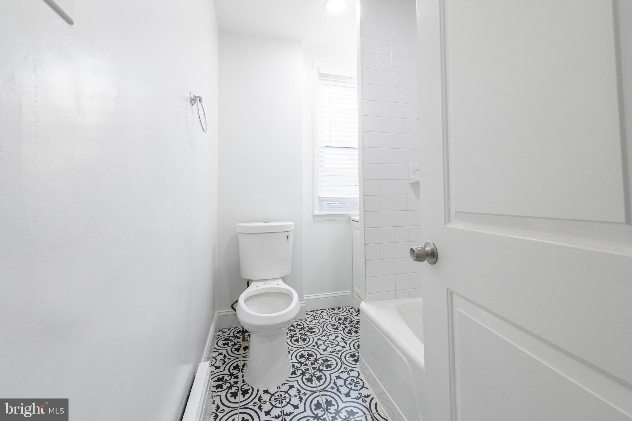 PHILADELPHIA (NORTHEAST) - Residential