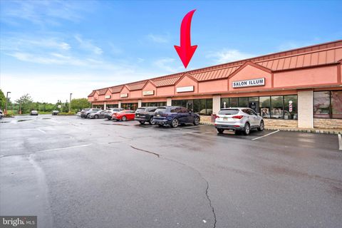 Photo of 393 Davidsons Mill Road, MONROE TOWNSHIP, NJ 08831 (MLS # NJMX2011082)