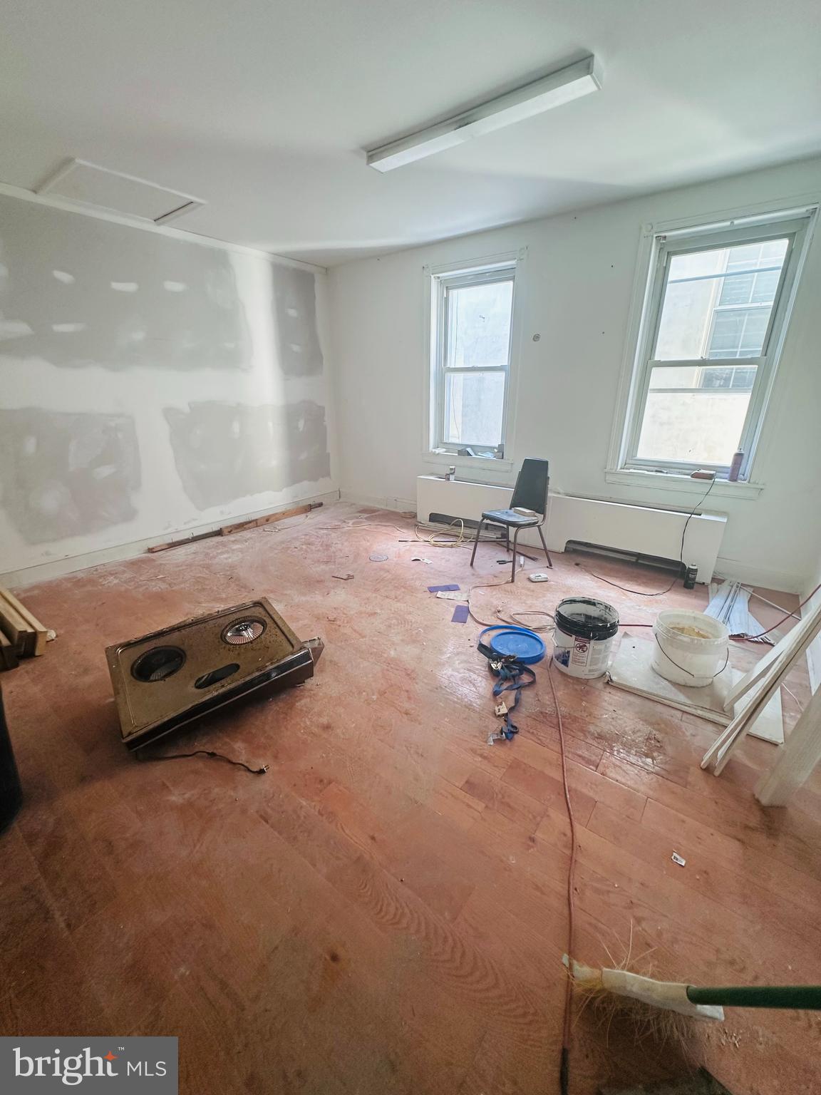 PHILADELPHIA (NORTHEAST) - Residential