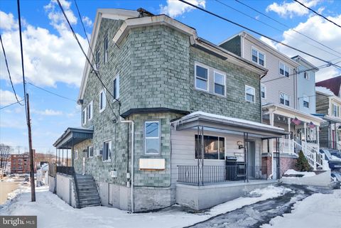 Multifamily For Sale - 49-51 N Walnut Street<br/> MOUNT CARMEL, PA 17851