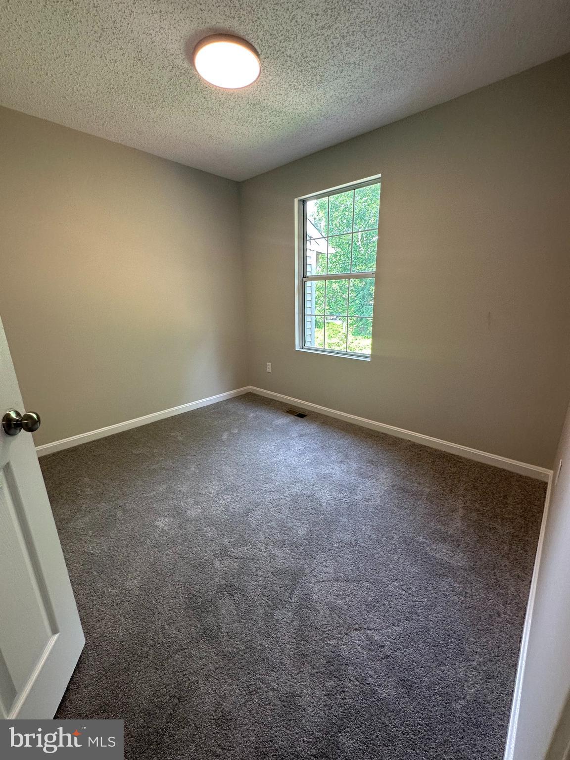 ADDISON WOODS - Residential Lease