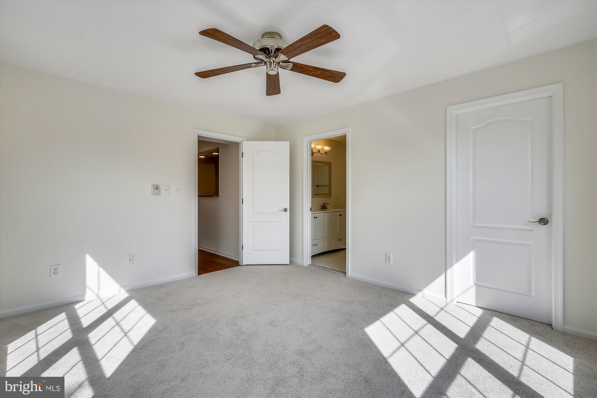 CARDINAL PLACE - Residential