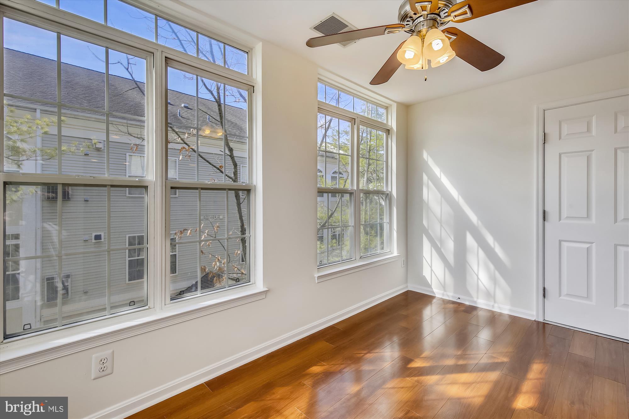 CARDINAL PLACE - Residential