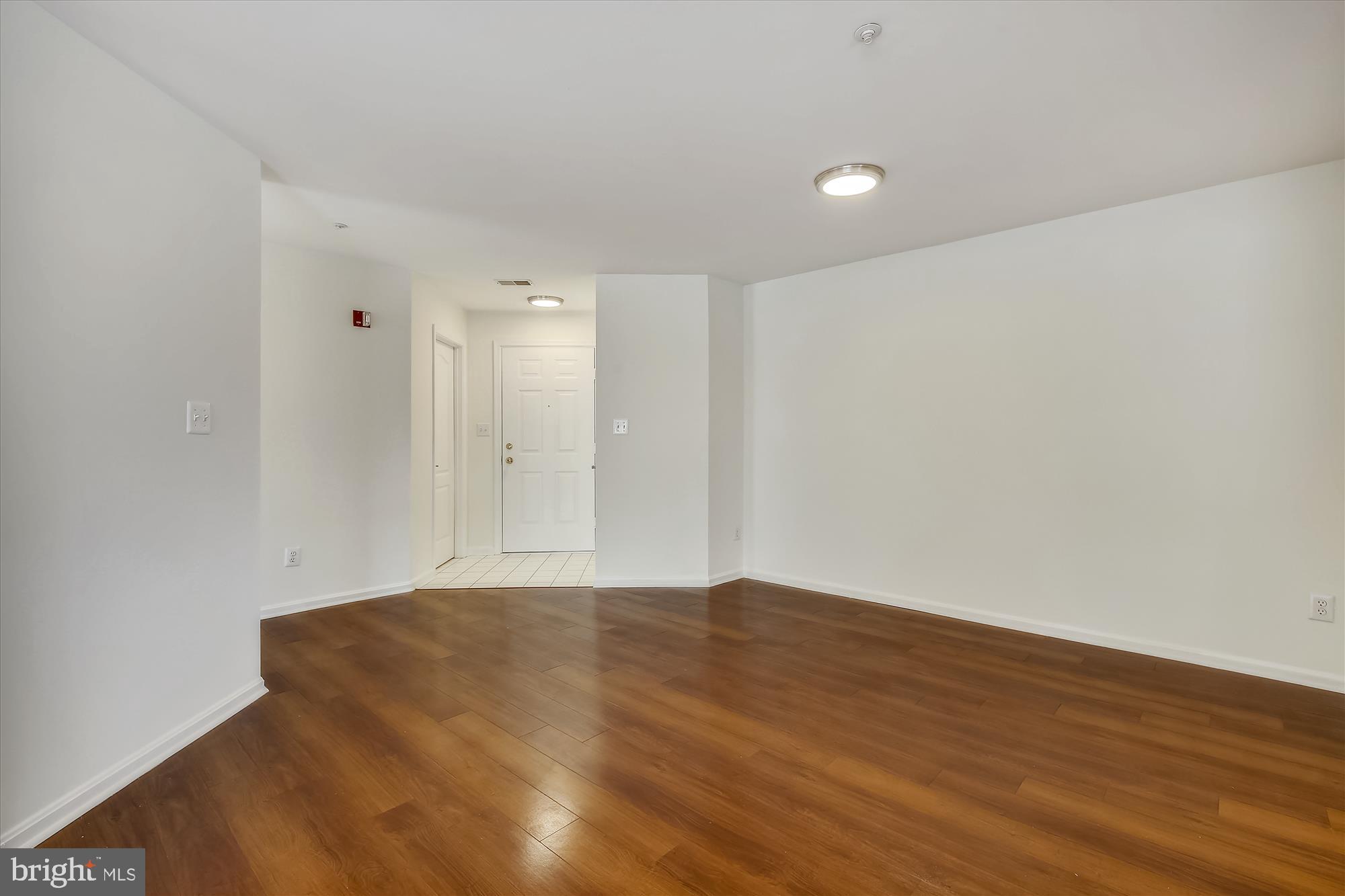 CARDINAL PLACE - Residential