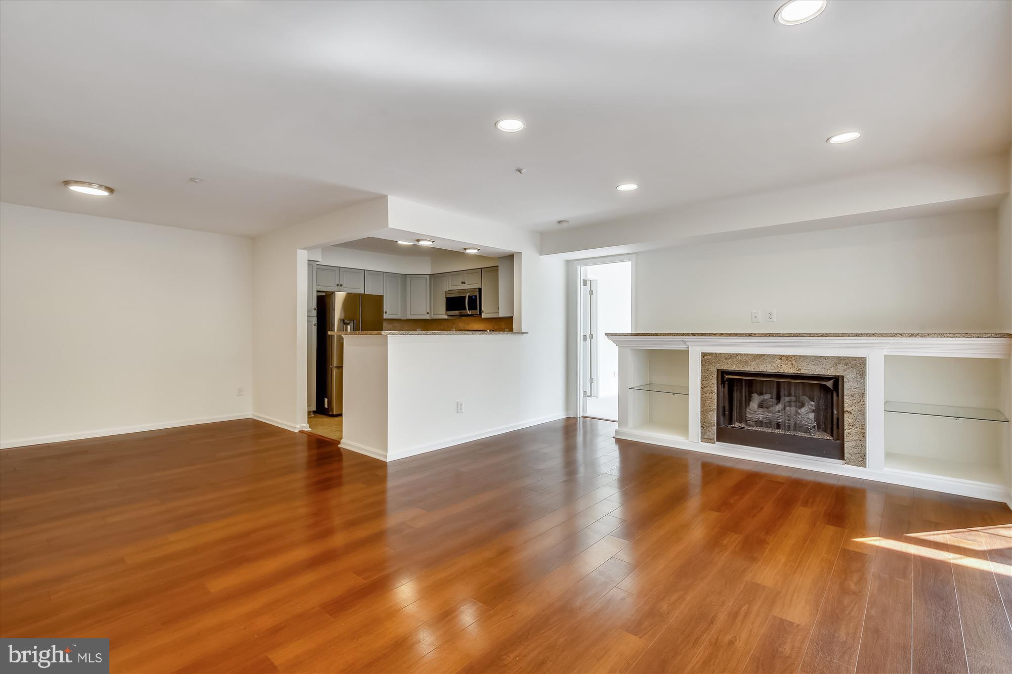 CARDINAL PLACE - Residential