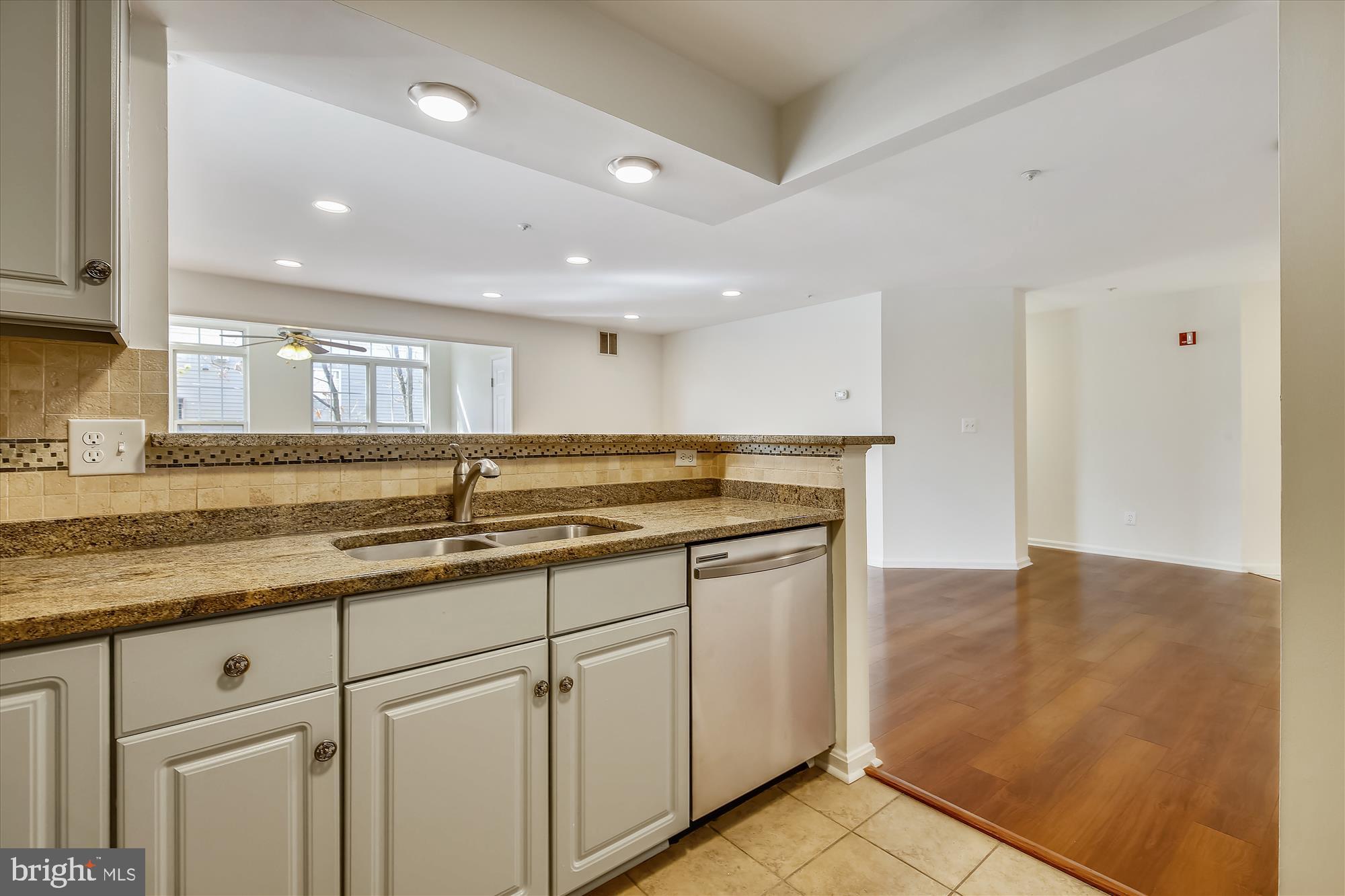 CARDINAL PLACE - Residential