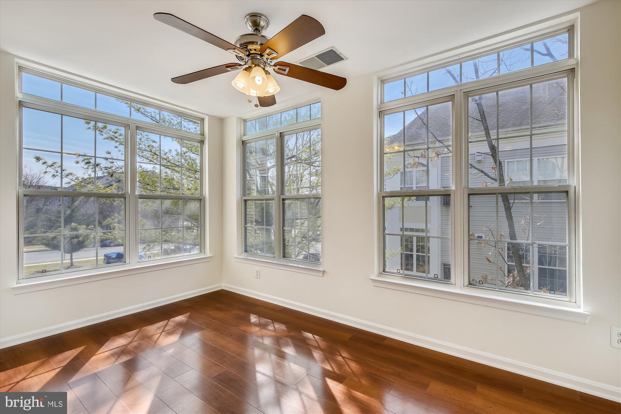 CARDINAL PLACE - Residential