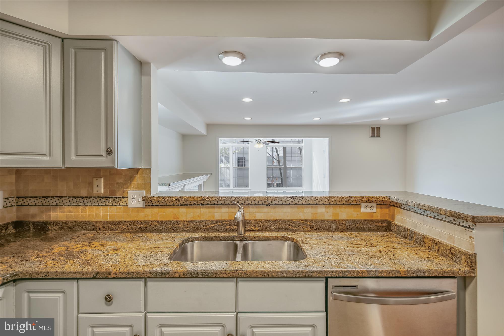 CARDINAL PLACE - Residential