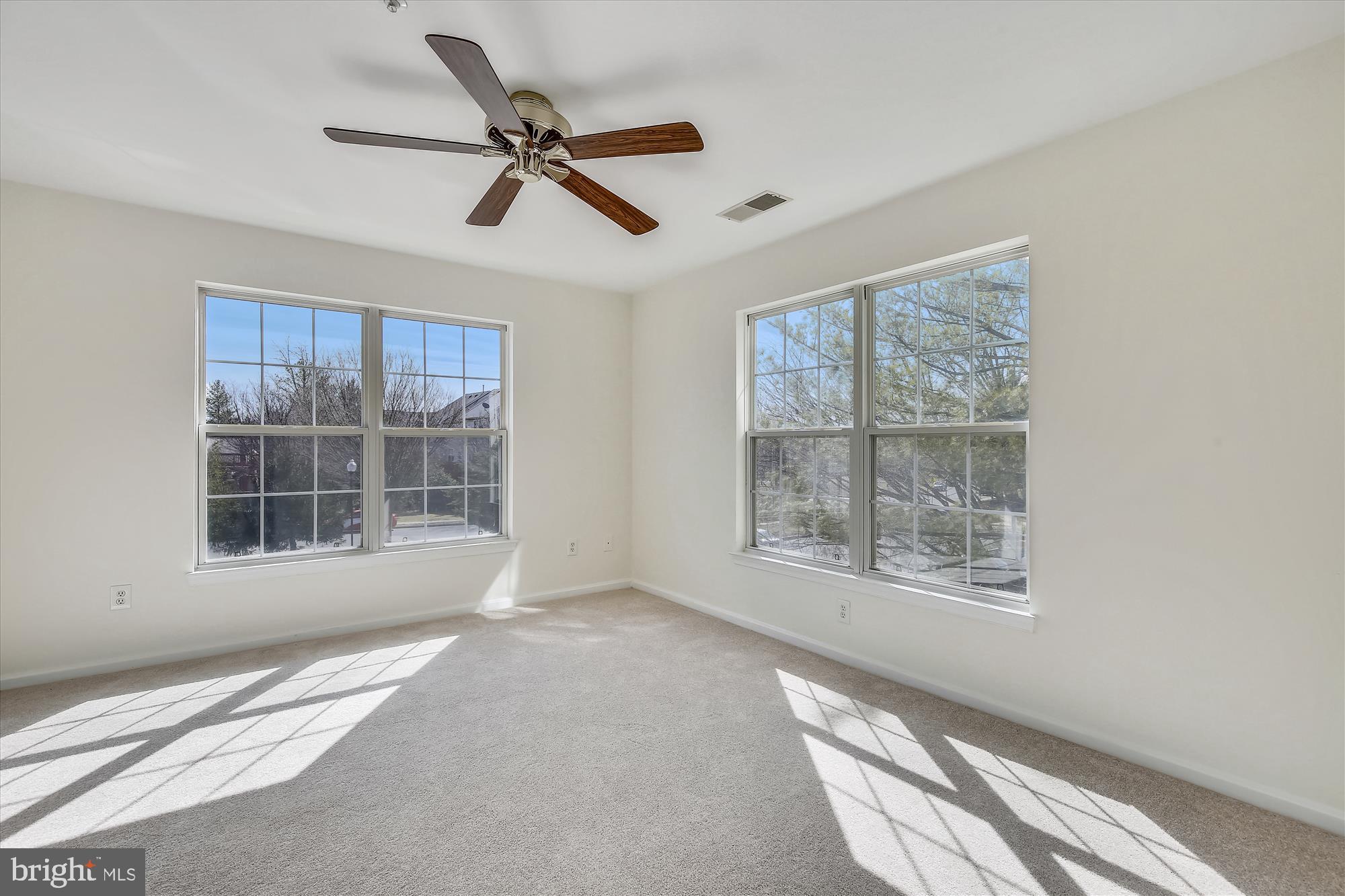 CARDINAL PLACE - Residential