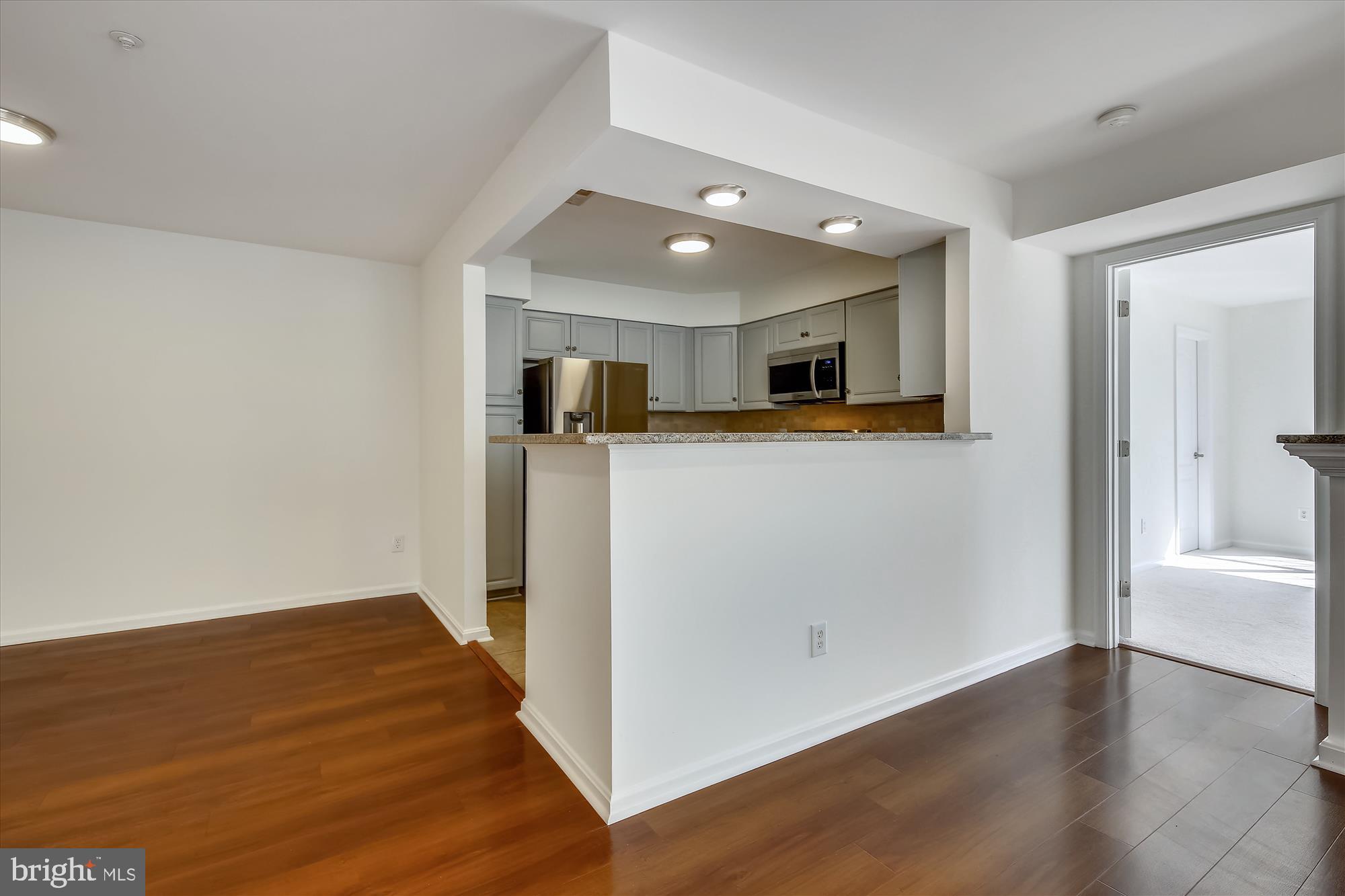 CARDINAL PLACE - Residential