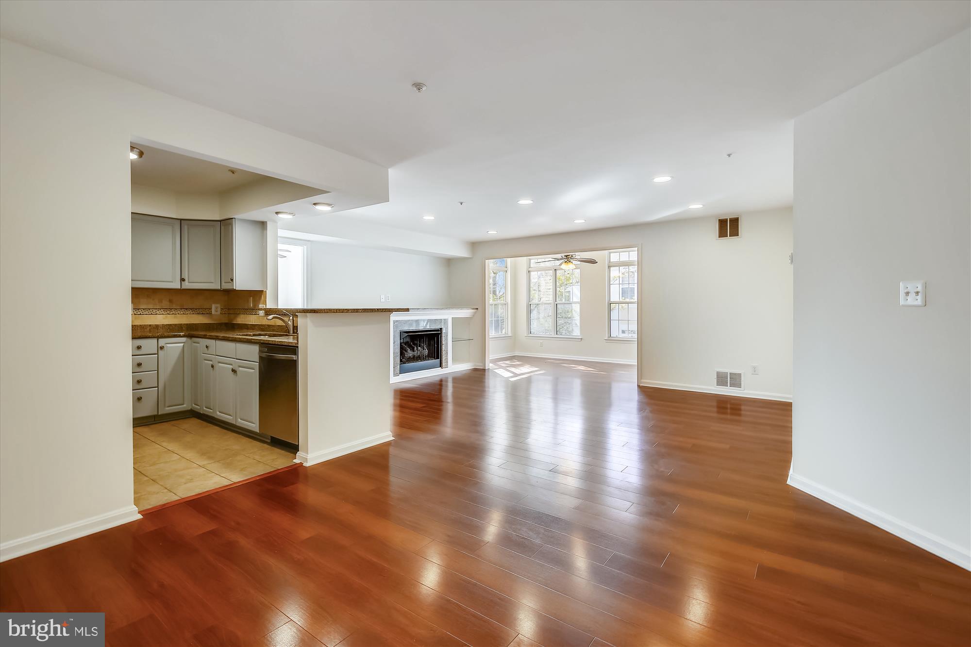 CARDINAL PLACE - Residential