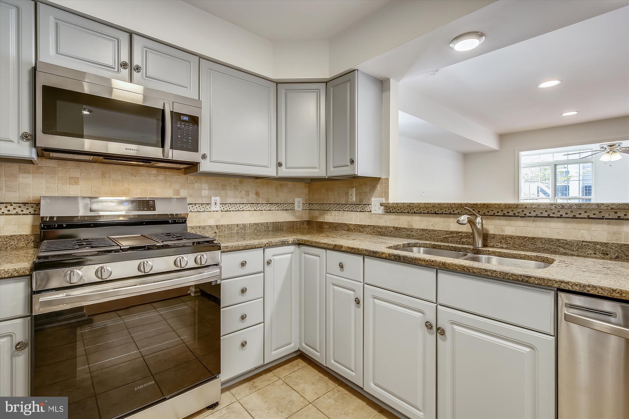 CARDINAL PLACE - Residential