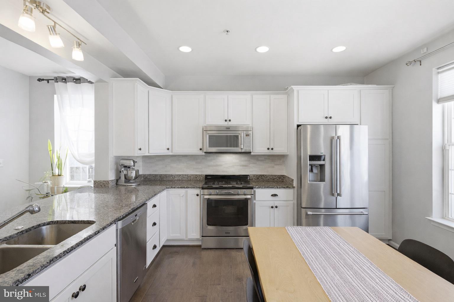 THE VILLAGES OF STEEPLECHASE - Residential