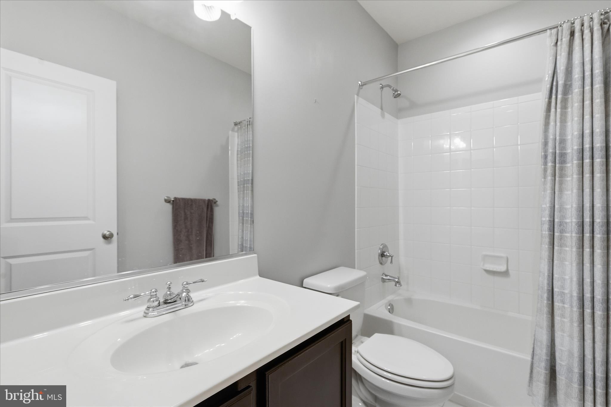 THE VILLAGES OF STEEPLECHASE - Residential