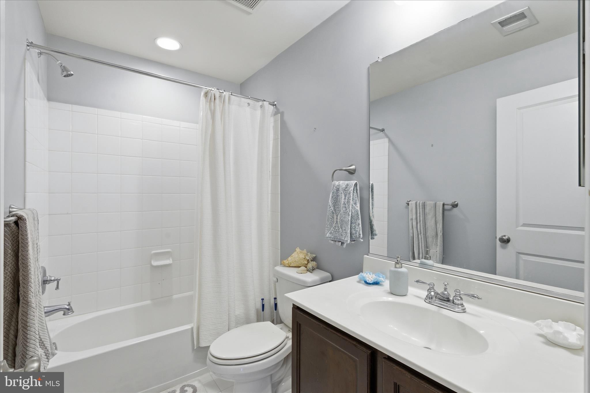 THE VILLAGES OF STEEPLECHASE - Residential