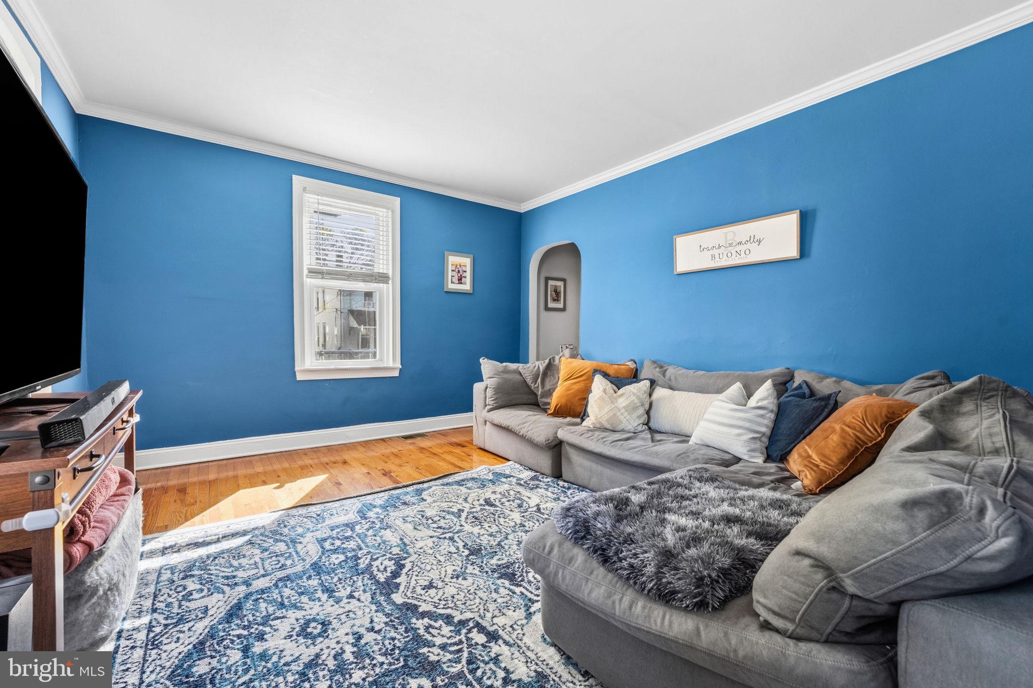 CLIFTON HEIGHTS - Residential