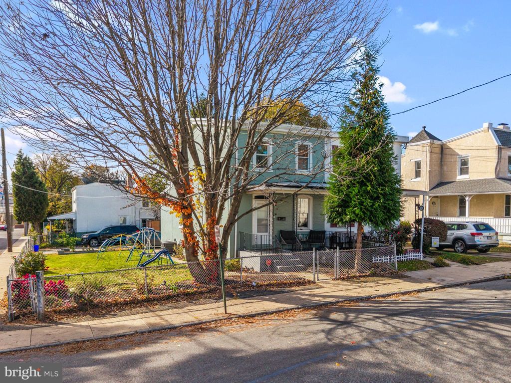Photo of 30 S Diamond Street, CLIFTON HEIGHTS, PA 19018 (MLS # PADE2103350)