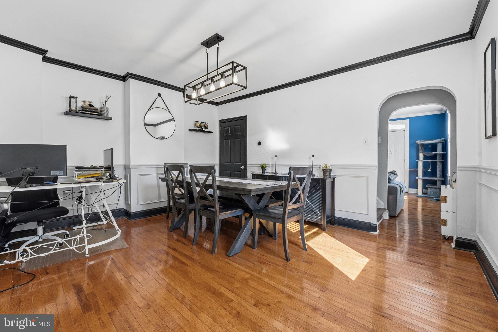 CLIFTON HEIGHTS - Residential