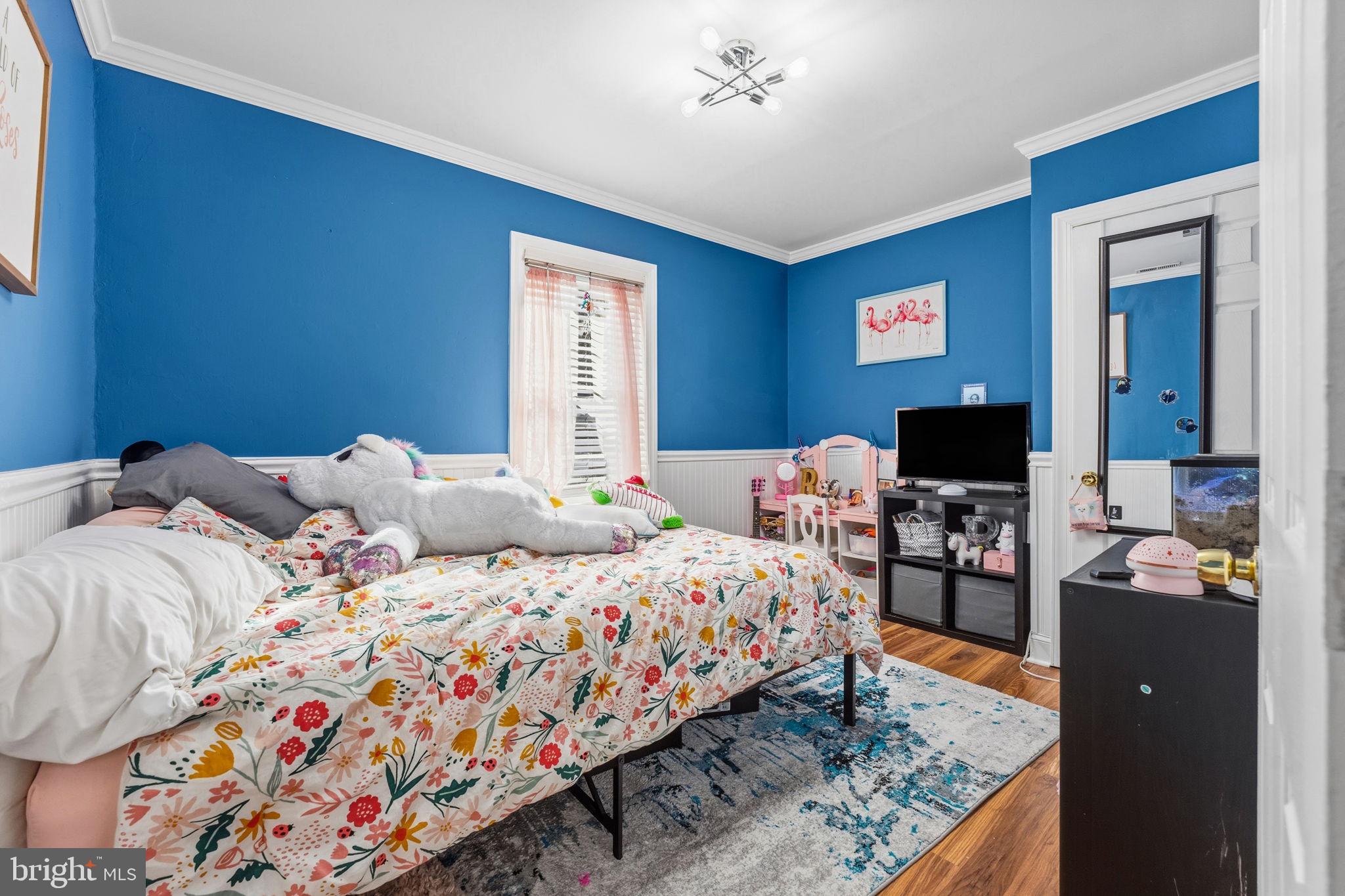 CLIFTON HEIGHTS - Residential