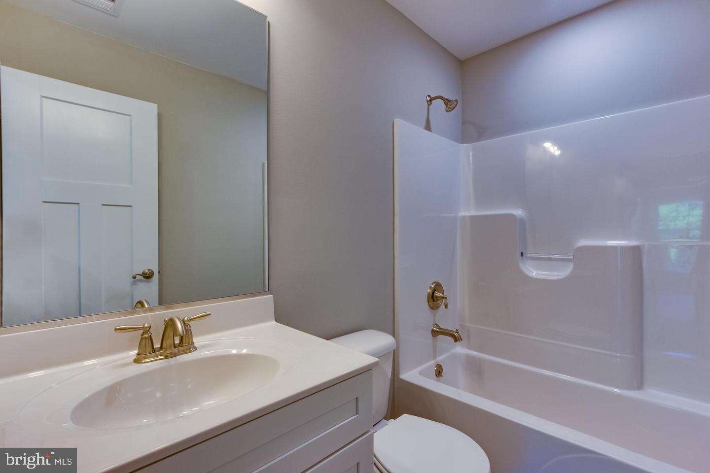 KENT ISLAND ESTATES - Residential Lease