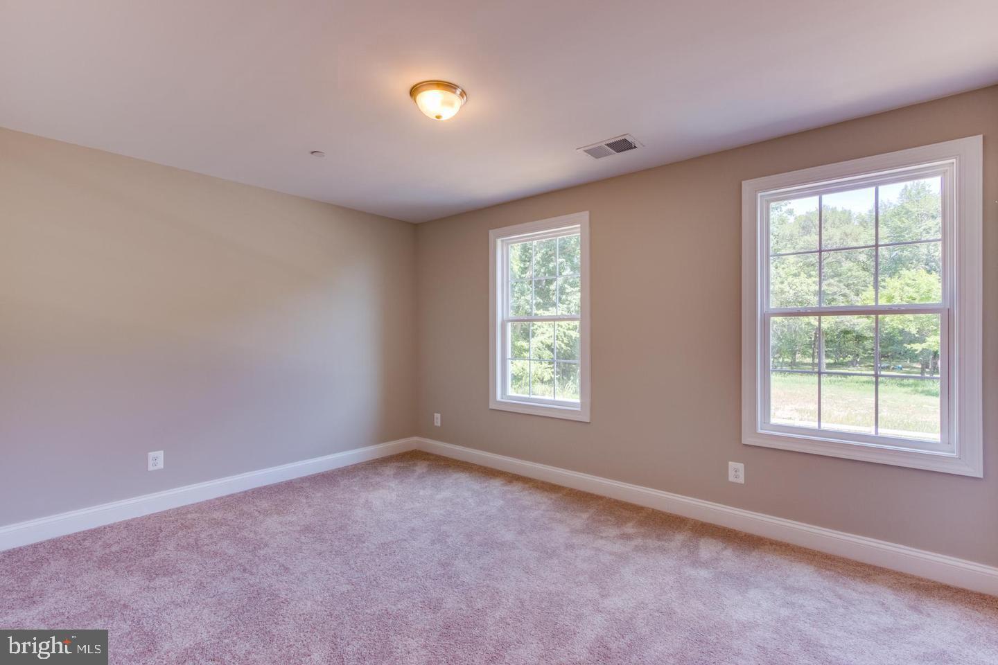 KENT ISLAND ESTATES - Residential Lease