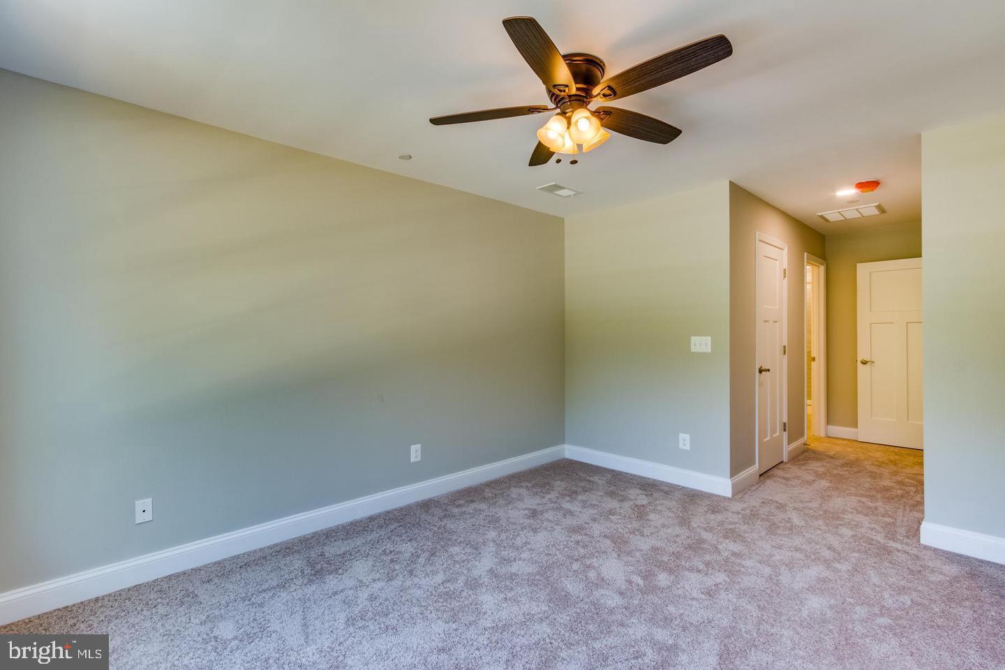 KENT ISLAND ESTATES - Residential Lease